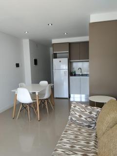 Hermoso DOS ambientes con espacioso balcón y vistas Zona La Perla - Mar del Plata - 9