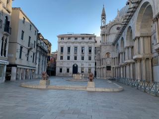 Cà del Traghetto - Venice - 1
