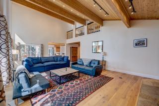 Mountain & Lake-View Delight - Truckee - 3