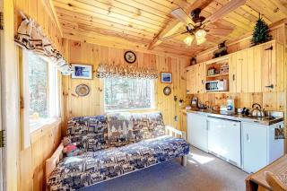Cozy Cabin - 7