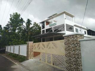 Shamrock Inn - Cochin - 0