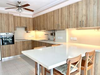 100 m to the beach Sea La Vie 3 bedroom Apartment - Limassol - 9