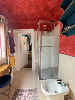Gabrielle's room - 3