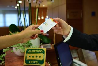 Hotel Raffaello - Milan - 4