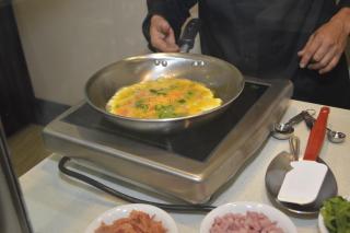 Best Western Premier Ashton Suites - Willowbrook - 6