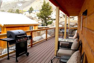 Yellowstone's Treasure Cabins - 2