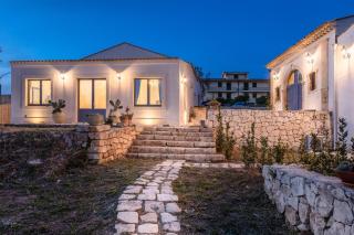 MichaEl garden - Noto - 3