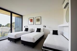 Accommodation @ Curlewis - 1