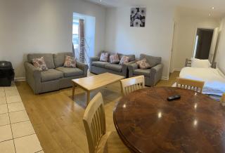 Spacious Two Double Bedrooms Flat, H 5 - 9