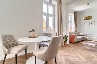 MARGI Aura LUX LARGE and VERY GLAM Studio - Stettino - 1