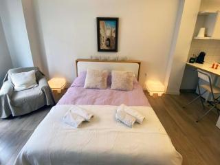 Cozy Studio at Koukaki - Athens - 8
