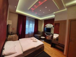 Privilege Suites by Central Park - Belgrad - 3