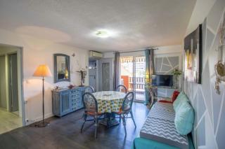 Cosy 35 M2 With Balcony In A Quiet Residence - Fréjus - 0