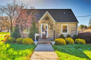 Derby Season Getaway Louisville Home with Pool - 0