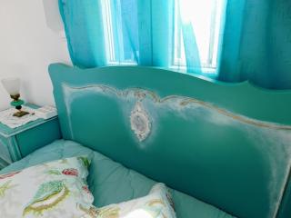 Yacht Front Studio-Back Yard - No 6 - 0