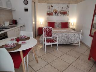 Room 46 - 8
