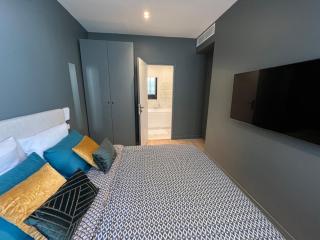 Relais Cocorico 2 Bedrooms with AC, 2 bathrooms, 8 min Eiffel Tower - Parijs - 8