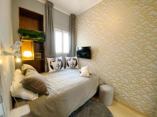 Abbott apartment - 1 min from the beach - 100m2 - sleeps 8 - 7