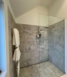 NEST- Luxury Vineyard Accommodation - Rowella - 1