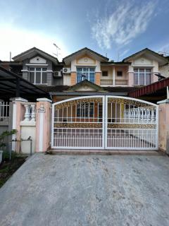 Perdana Homestay Skudai - Skudai - 0