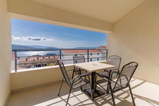 Breakaway Apartment - Cres - 0