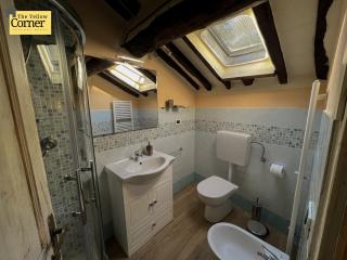 Yellow Corner - Bagni di Lucca - 1