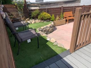 Mikes at Menai - Stylish & Spacious 3 bed house in Menai Bridge. - Menai Bridge - 2