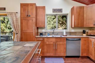 Top Notch Lodge #2056 by Big Bear Vacations - 1