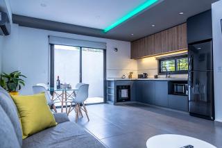 Villanueva Aparts LUX 1 - 8