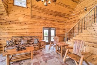Fire Pit and Views Picturesque Cabin in Burnsville! - Burnsville - 7