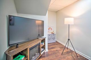 Modern Lake Geneva Home - 1 Mi to Boat Launch - 1