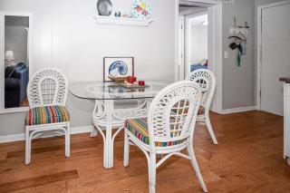 Beautifully Remodeled, Oceanfront, 3rd-Floor Condo with Balcony & Shared Pools - 4