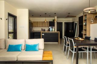 Zen Oceanfront Condo - 9