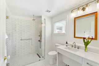 The Farmhouse Inn - Madison - 7