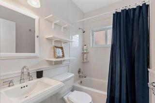 Beach Retreat, 1 block from downtown, near beach and Shops with private patio - Hollywood - 7