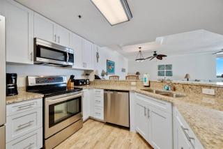 Beach Club A1502 - Adorable Beachfront Corner Unit w/ Awesome Views! - 8