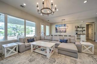 Brand New Modern Canyon Lake Escape with Fire Pit! - 4