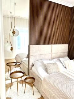 Apartament Masuria Sky w Nautica Resort z widokiem na jezioro Niegocin - 1