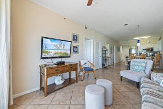 Tradewinds unit 1304 - Top Floor Beach Front w/Panoramic Views - 2bed/2 bath - Orange Beach - 4