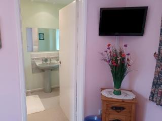 Magpie Cottage - 2