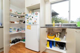 Hills Road Farmhouse - Christchurch Holiday Homes - 1