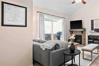 Cozy Top Floor Condo with Mountain Views - Park City - 0