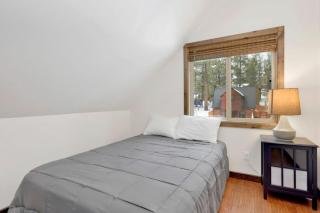 Village Chic Chalet #2113 by Big Bear Vacations - Big Bear Lake - 4