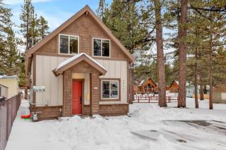 Village Chic Chalet #2113 by Big Bear Vacations - Big Bear Lake - 0
