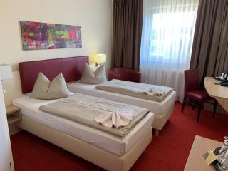 Hotel Montana - Diemelstadt - 2