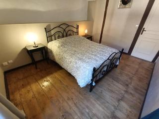 Maison de caractère au cœur de la cité médiévale de Gourdon - 1