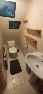 IRU, not for parties, not a hotel, room with no kitchen - 5
