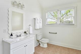 The Farmhouse Inn - 1
