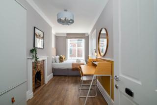 37 Doughty Street - London - 7