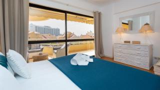 Marina 2BDR Apartment With Balcony & Pool - 5min from beach by LovelyStay - Quarteira - 3